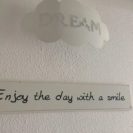 Main Street 플라야 델 잉글스