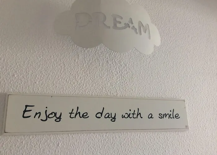 Main Street 普拉亚戴尔雷安格莱斯