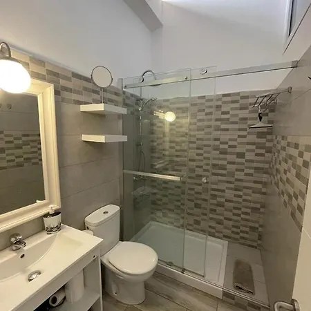 Main Street Apartament *