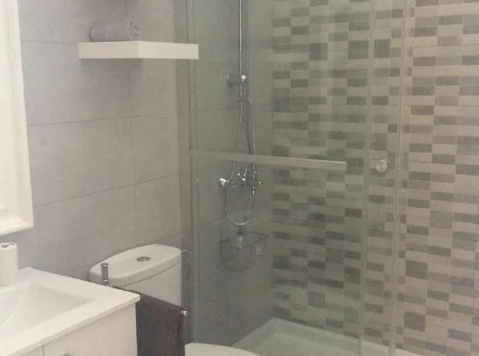 Main Street Lejlighed *